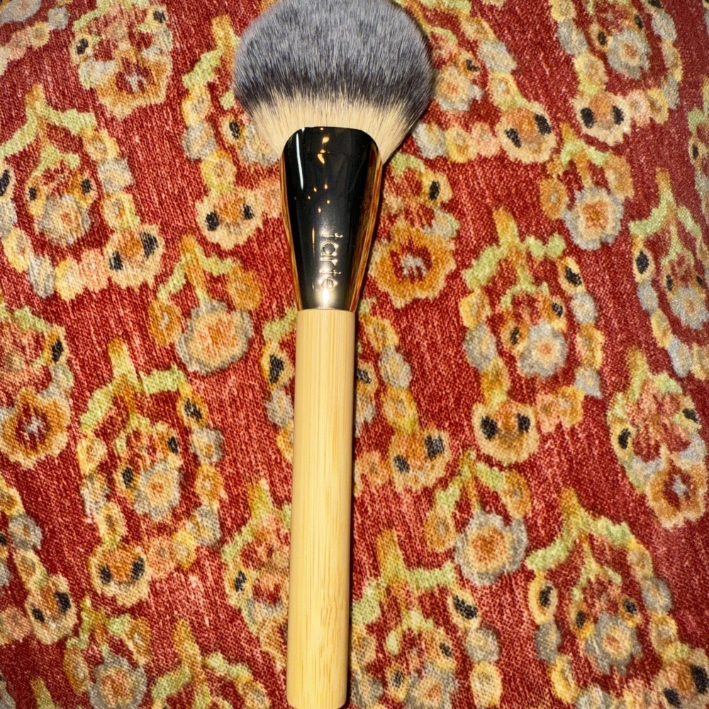 Tarte Full Fan Powder Brush Tan‎ Wooden Handle NEW 7"